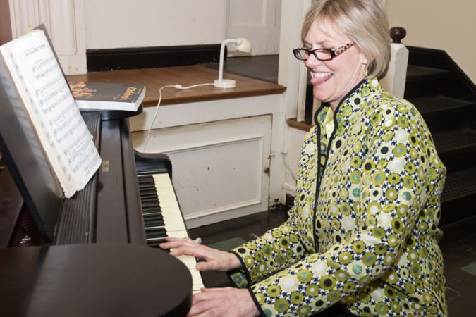 Nancy led a "Show Tunes Sing-a-Long," and everyone enthusiastically sang along!