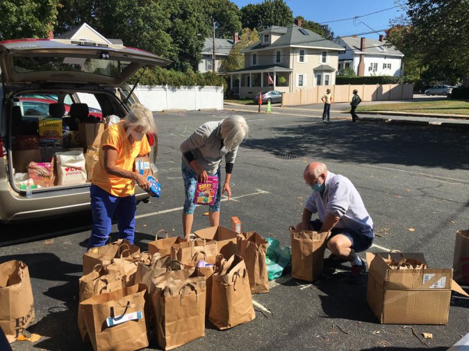 2020-10-03-Food-Drive_06